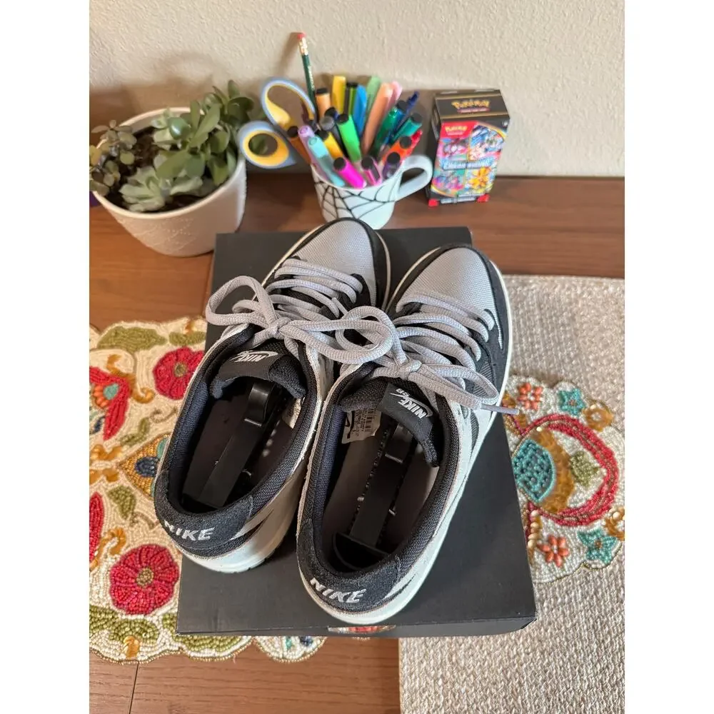 2017 Nike SB Zoom Dunk Low Pro Black Wolf Grey White Smoke Shadow 854866 001